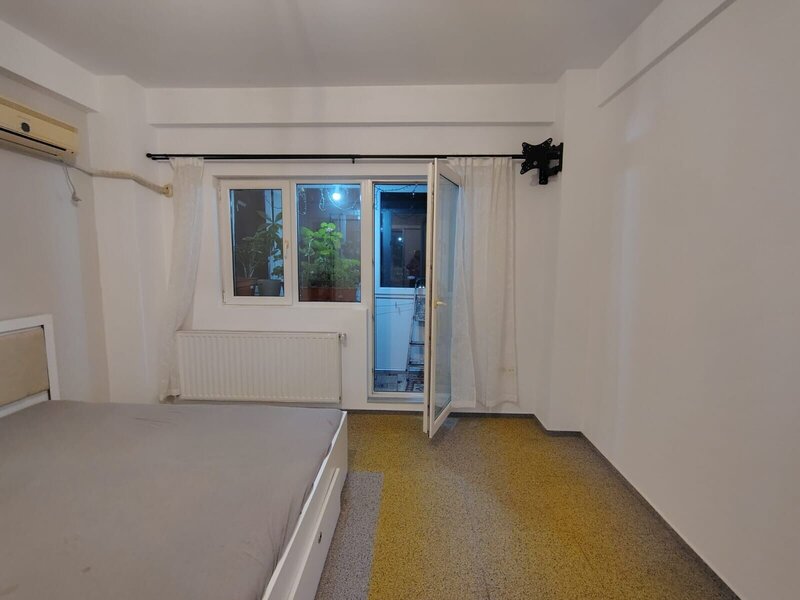 Muncii, Campia Libertatii, bloc mixt- garsoniera