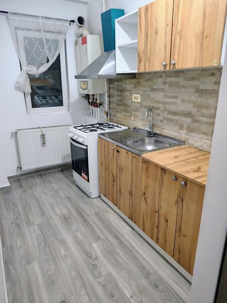 Muncii, Campia Libertatii, bloc mixt- garsoniera