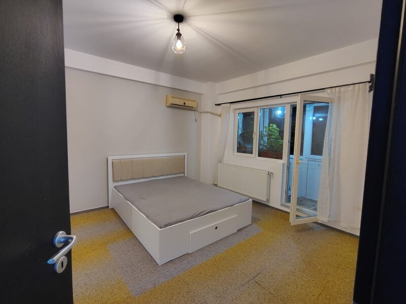 Muncii, Campia Libertatii, bloc mixt- garsoniera